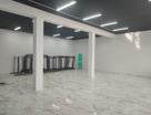 Торговые помещения, 323 м²