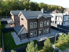 Трехэтажный коттедж, 230 м²