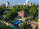 Трехэтажный коттедж, 300 м²