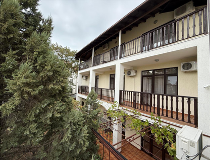 Трехэтажный коттедж, 311 м²