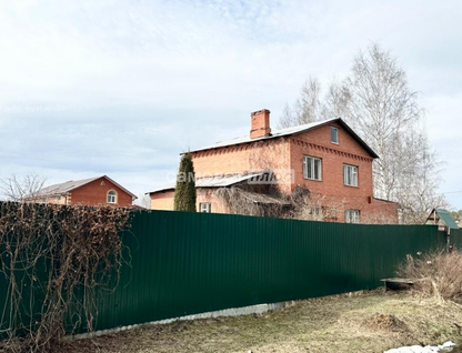 Двухэтажный дом, 243 м²