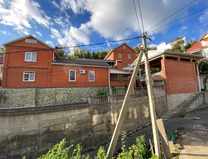 Трехэтажный коттедж, 441 м²