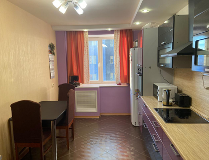 2-к. квартира, 82,4 м²