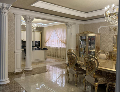 Трехэтажный дом, 450 м²