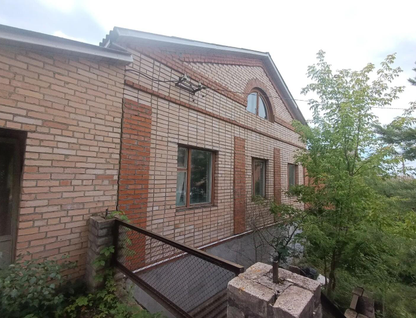 Трехэтажный дом, 163 м²