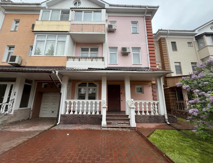 Четырехэтажный таунхаус, 272 м²