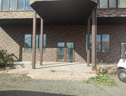 Торговые помещения, 323 м²