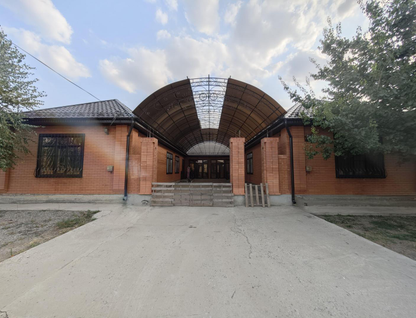 Одноэтажный дом, 250 м²