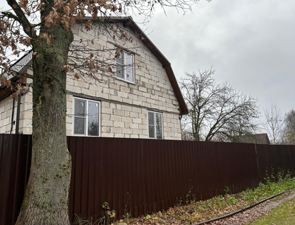 Двухэтажный дом, 115 м²