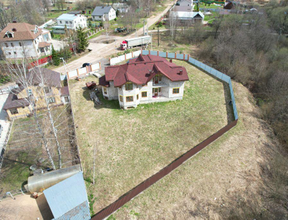 Трехэтажный дом, 400 м²