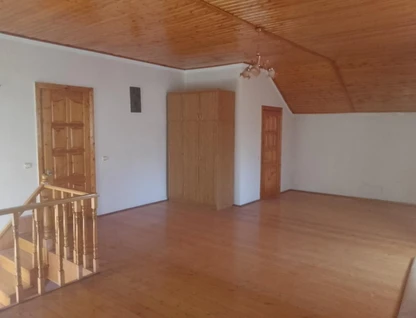 Трехэтажный дом, 200 м²