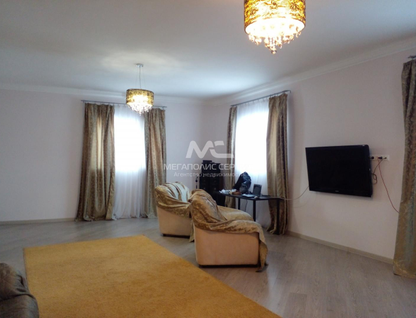 Трехэтажный дом, 348 м²