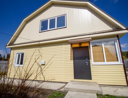 Двухэтажная дача, 80 м²