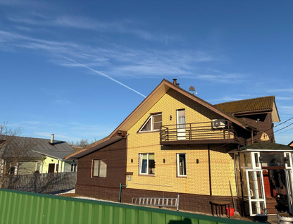 Двухэтажный дом, 135 м²