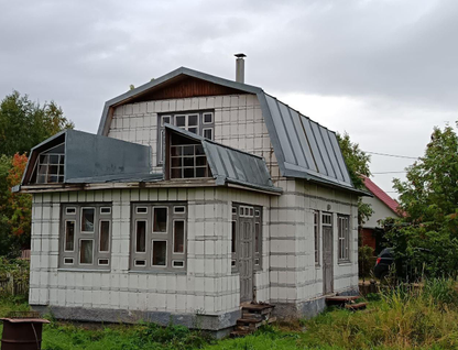 Двухэтажная дача, 80 м²