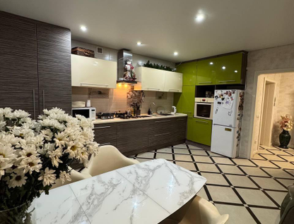 2-к. квартира, 75,8 м²