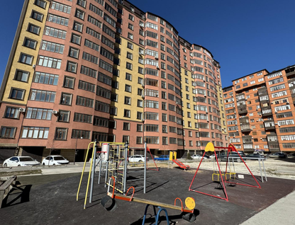 2-к. квартира, 79&nbsp;м²