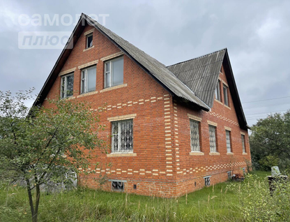 Трехэтажный дом, 240 м²