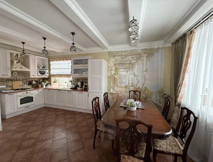 Трехэтажный дом, 206,4 м²