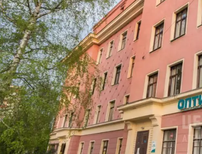 Торговые помещения, 161 м²