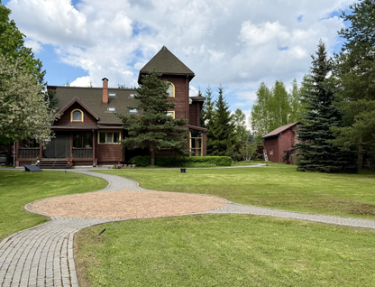 Трехэтажный дом, 311,2 м²