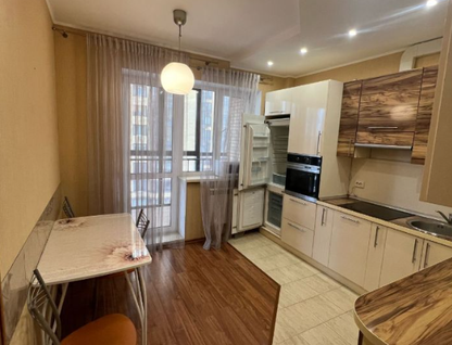 2-к. квартира, 79&nbsp;м²