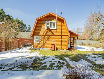 Двухэтажная дача, 80 м²