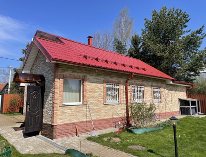Двухэтажная дача, 136 м²