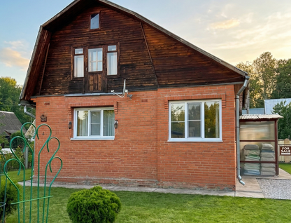 Двухэтажный дом, 100 м²