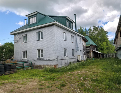 Трехэтажный дом, 324 м²