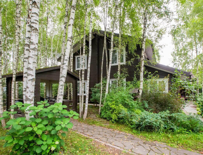 Двухэтажный коттедж, 250 м²