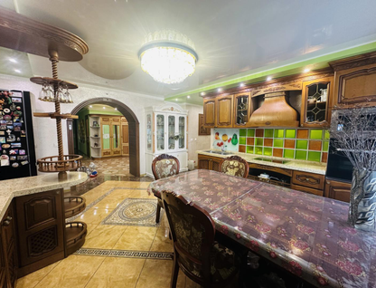 3-к. квартира, 133&nbsp;м²