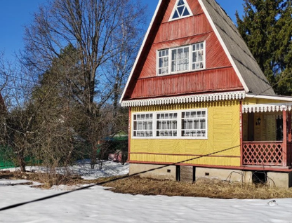 Двухэтажный дом, 35 м²