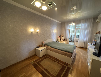 4-к. квартира, 175 м²