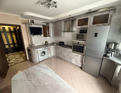 3-к. квартира, 82&nbsp;м²