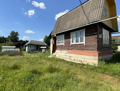 Двухэтажная дача, 48 м²