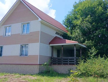 Двухэтажная дача, 229 м²