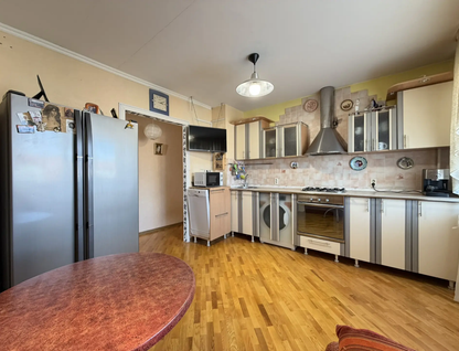 2-к. квартира, 57 м²