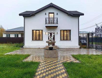 Двухэтажный коттедж, 90 м²