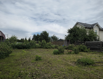 Участок (личное подсобное хозяйство), 8 сот.