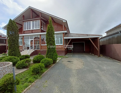 Двухэтажный дом, 246 м²