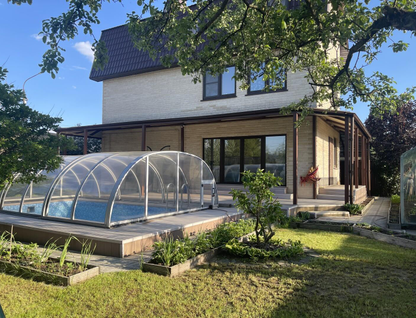 Двухэтажный дом, 260 м²