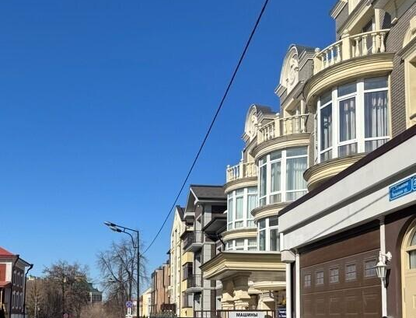 Трехэтажный таунхаус, 400 м²