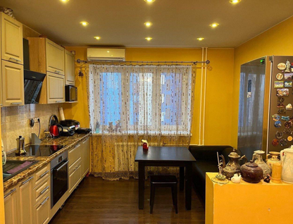 2-к. квартира, 72&nbsp;м²