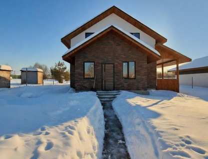 Двухэтажный дом, 160 м²