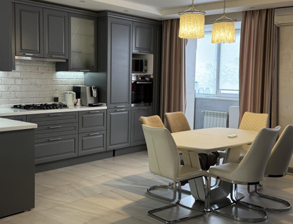 3-к. квартира, 140 м²