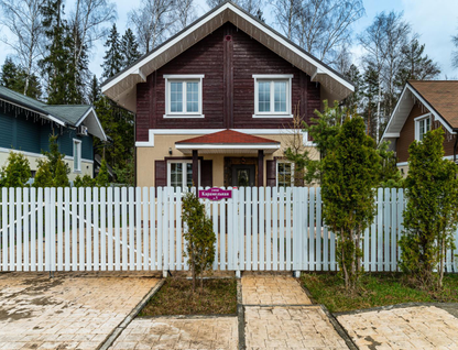 Двухэтажный дом, 118 м²