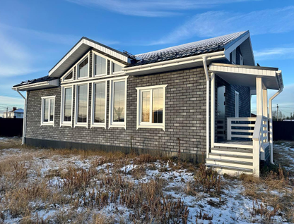 Двухэтажный дом, 120 м²