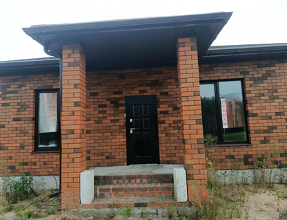 Одноэтажный коттедж, 102 м²