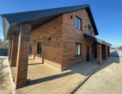 Двухэтажный коттедж, 205,6 м²